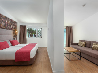 KUMARA SERENOA BY LOPESAN HOTELS