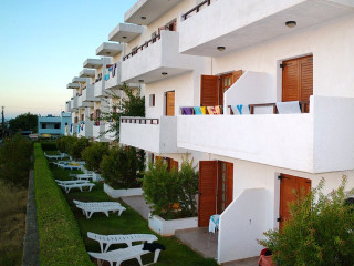 Kyknos Beach Hotel Bungalows