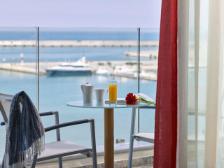 Kyma Suites Beach Hotel