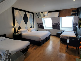 L Empire Paris