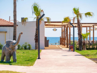 La Benata Beach Hotel