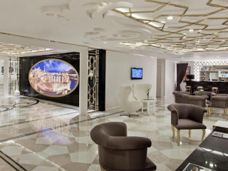 La Boutique Hotel & Suites