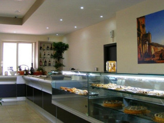 LA CASA DEL PELLEGRINO