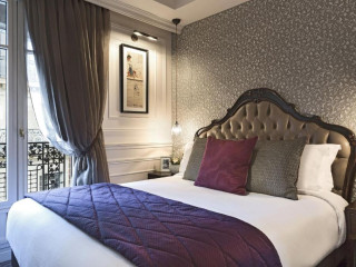 La Clef Louvre Paris by The Crest Collection