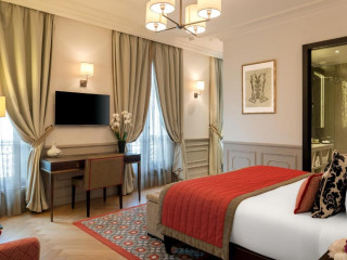 La Clef Tour Eiffel Paris by The Crest Collection