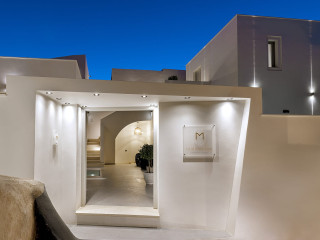 La Madeleine Oia Suites & Caves