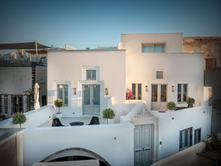 La Madeleine Oia Suites & Caves