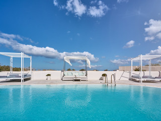 La Maison Luxurious Living