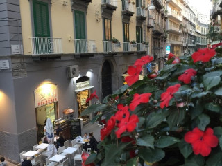 LA RESIDENZA NAPOLI SHORT LET APARTMENTS