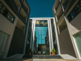 La Rosa Waves Beach Aqua Park