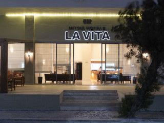 LA VITA HOTEL