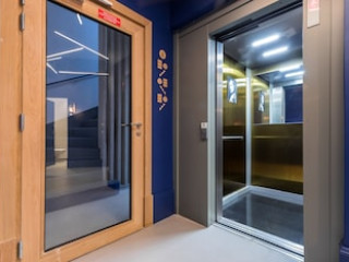 L'ABEILLE BOUTIQUE APARTMENTS