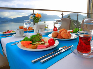 DOUBLETREE BY HILTON BODRUM ISIL CLUB