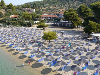 Lagomandra Beach Hotel