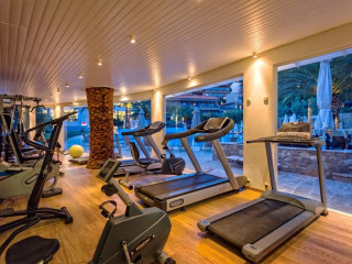 Lagomandra Hotel & Spa