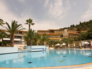 Lagomandra Hotel & Spa