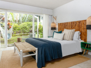 Lagoon Attitude Hotel