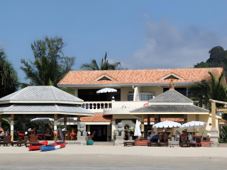 Laguna Beach Club Resort