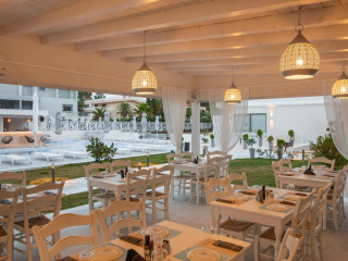 Laguna Resort