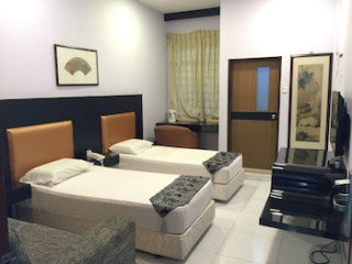 LAI MING HOTEL COSMOLAND