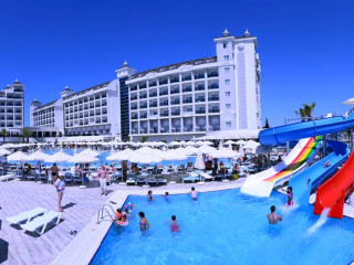 LAKE RIVER HOTEL & SPA