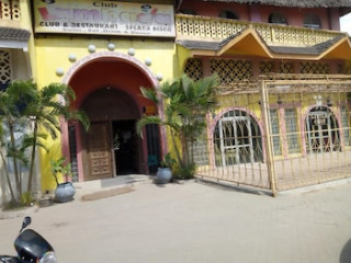 LAMBADA HOLIDAY RESORT