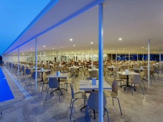 LARISSA HOLIDAY BEACH CLUB