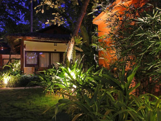 Last Frontier Beach Resort-Adults Only