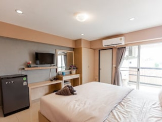 LATIN GARDEN APARTMENT