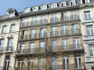 LATROUPE GRAND PLACE HOSTEL