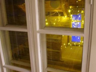 LAURI Historical Log House Manor