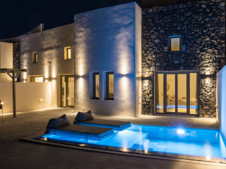 Lavadoze Luxury Suites