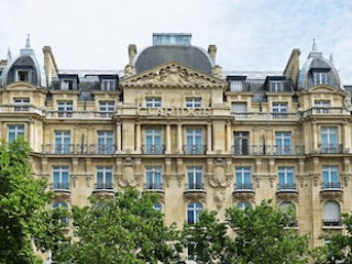LE CLARIDGE CHAMPS-ELYSEES FRASER SUITES