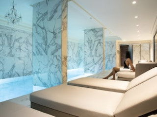LE DAMANTIN HOTEL AND SPA