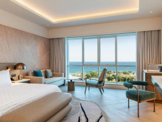 Le Meridien Al Aqah Beach Resort