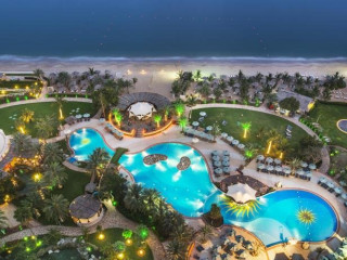 Le Meridien Al Aqah Beach Resort