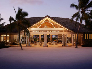 Le Meridien Maldives Resort & Spa