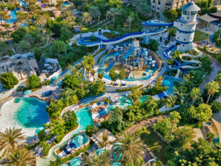 Le Meridien Mina Seyahi Beach Resort & Waterpark Dubai