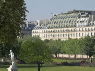 LE MEURICE DORCHESTER COLLECTION