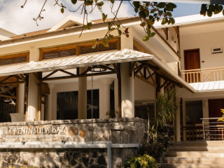 Le Peninsula Bay Beach Resort & Spa