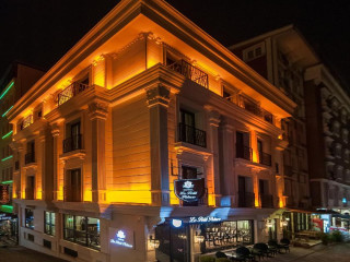 Le Petit Palace Hotel