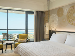 LE ROYAL MERIDIEN BEACH RESORT & SPA