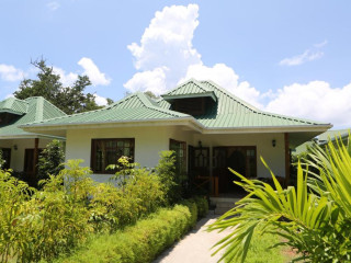 Le Surmer Self Catering Chalets Resort