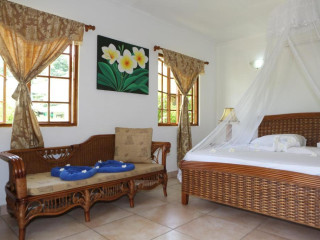 Le Surmer Self Catering Chalets Resort