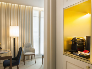 Le Tsuba Hotel