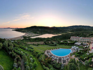 L'Ea Bianca Luxury Resort