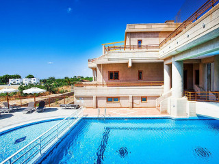 Ledras Beach Hotel & Villas