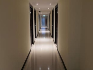 LEELAWADEE MODERN RESORT HUAYKWANG