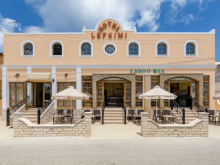 Lefkimi Hotel