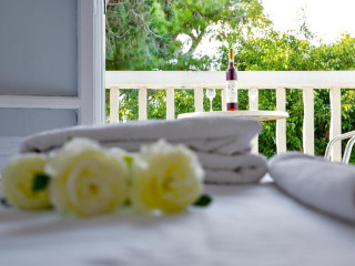 Lefkothea Hotel (Ex Villa Kamari Star)